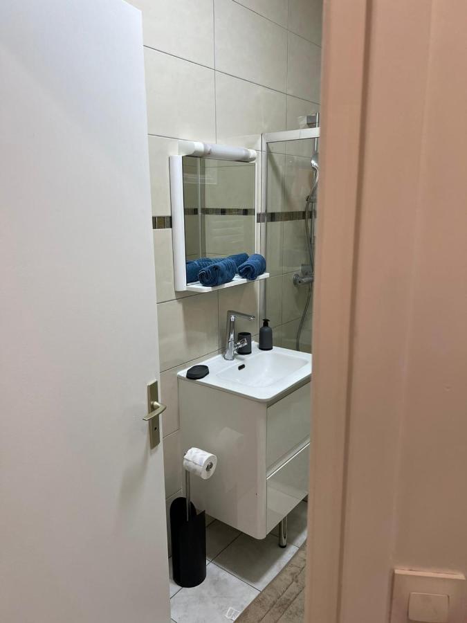 Studio Sacre-Coeur Montmartre - Hala Paris Apartment Luaran gambar